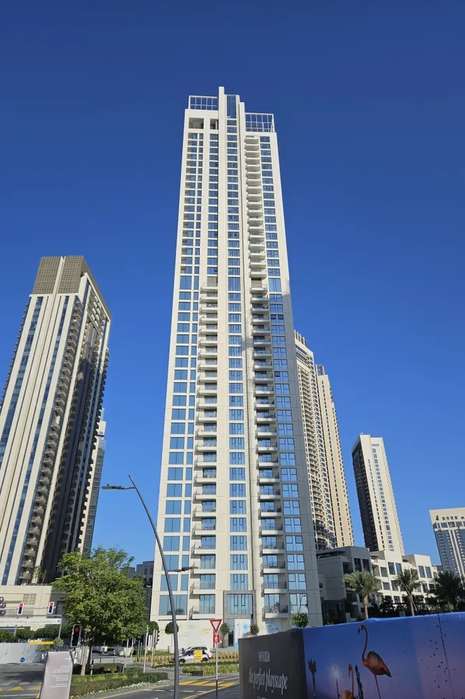 ROI analysis of apartment in 17 ICON BAY: DLD data and real deals