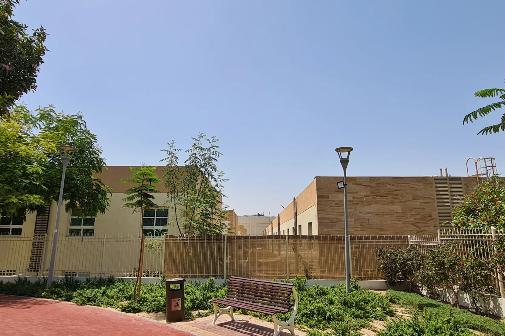 Amlak Townhouses
