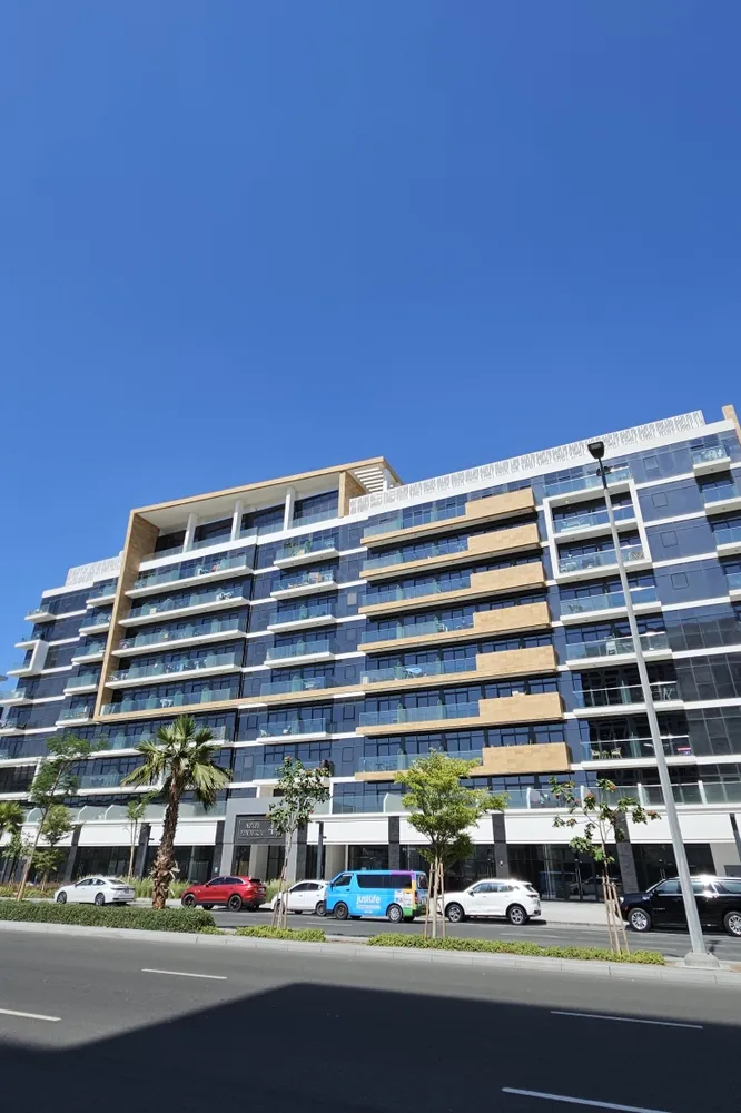 ROI analysis of apartment in Azizi Riviera 44: DLD data and real deals Continental Club Property LLC