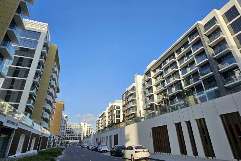 Azizi Riviera