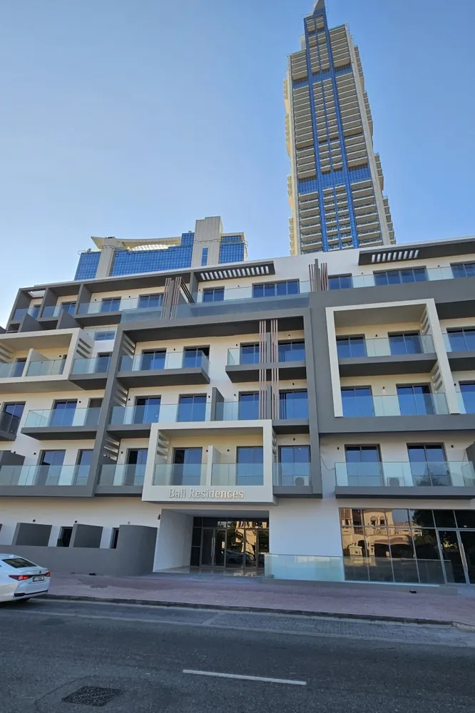 ROI analysis of apartment in Bali Residences: DLD data and real deals