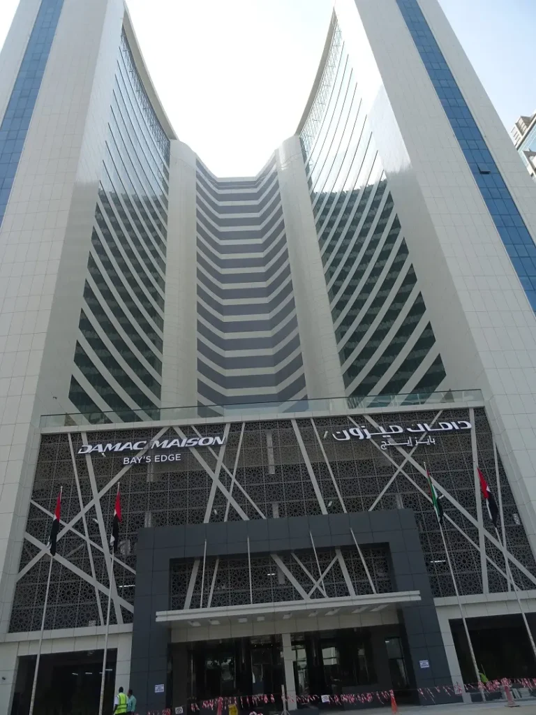 tower entrance and facade, Bays Edge, Business Bay, Dubai