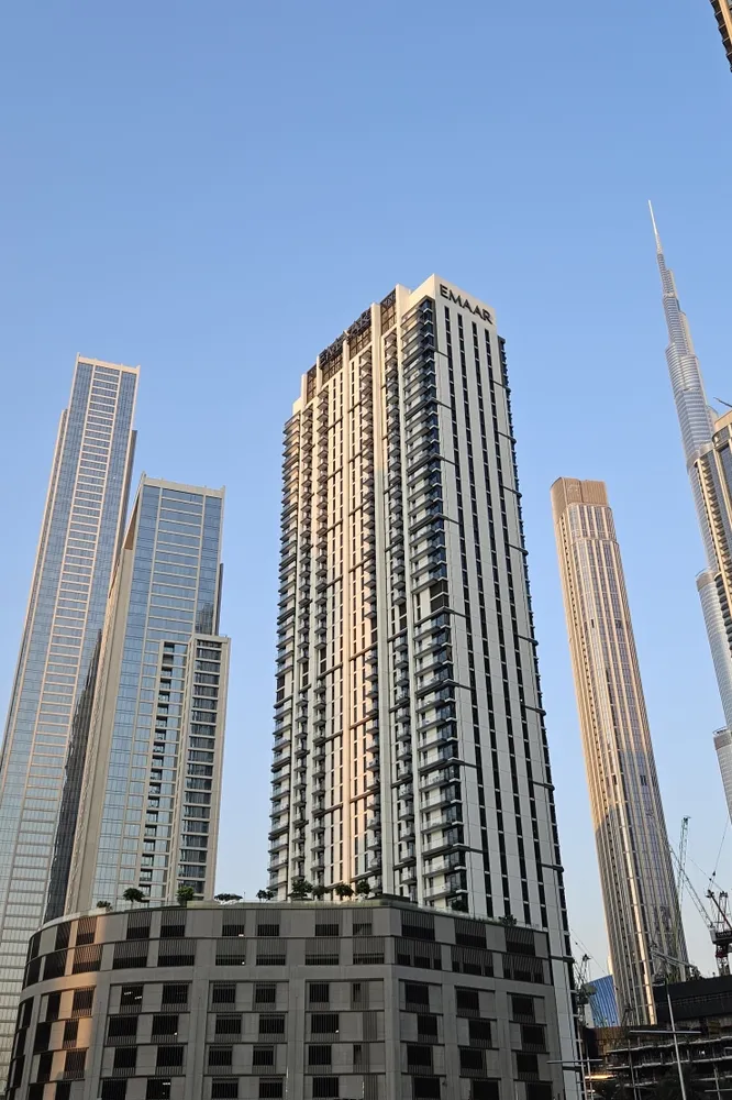 Анализ ROI квартиры в Burj Crown: данные DLD и реальные сделки Анализ ROI квартиры в Burj Crown: данные DLD и реальные сделки Continental Club Property LLC