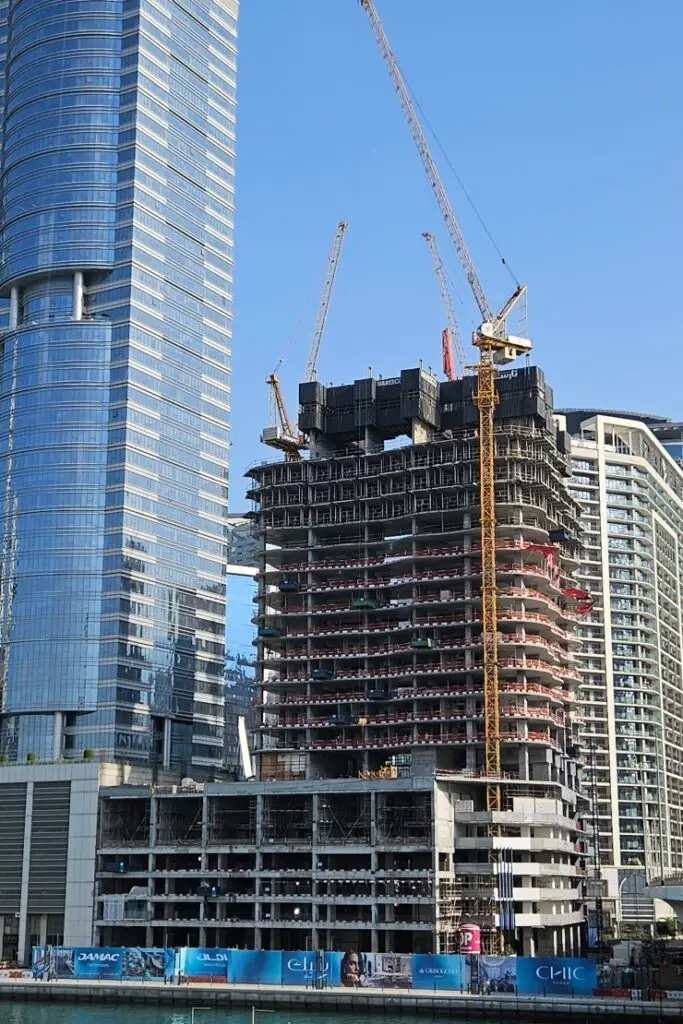 Chic Tower by de Grisogono, Business Bay – by Damac Properties LLC | Continental Club Dubai