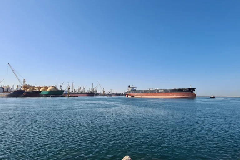 Dry Docks World Dubai
