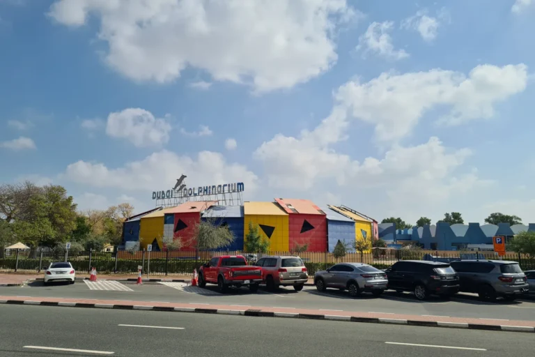 Dubai Dolphinarium