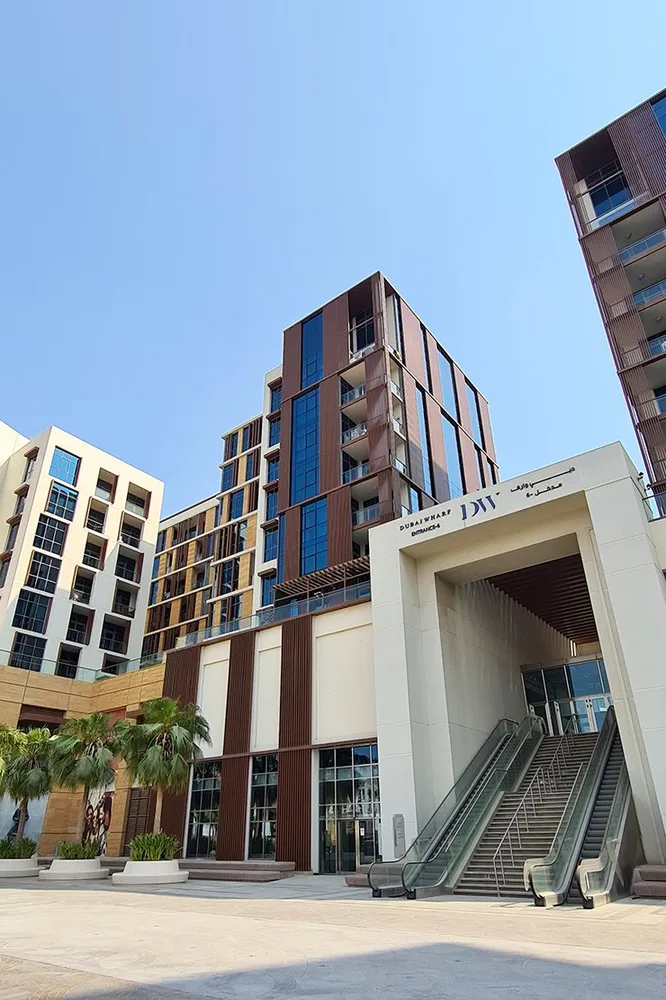 How to sell an apartment in Dubai in Dubai Wharf Tower 3 – analysis 2026