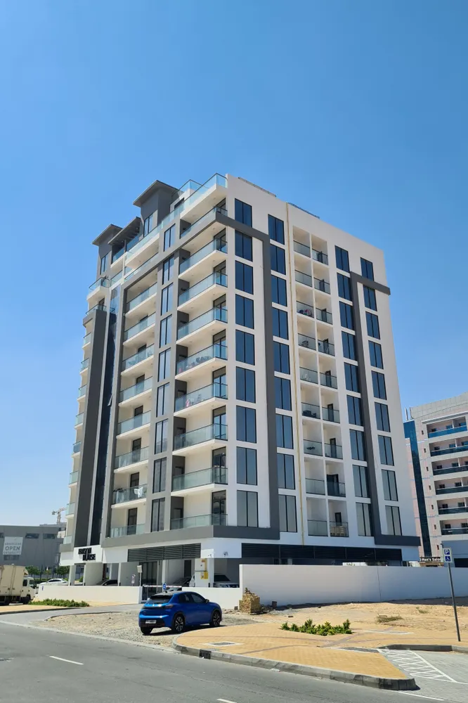 ROI analysis of apartment in EDISON HOUSE: DLD data and real deals