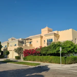 Esmeralda Village - Pqy0T