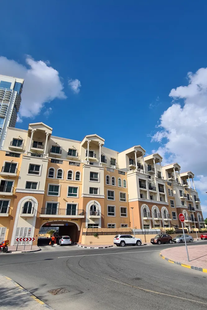 ROI analysis of apartment in Green Park: DLD data and real deals Continental Club Property LLC