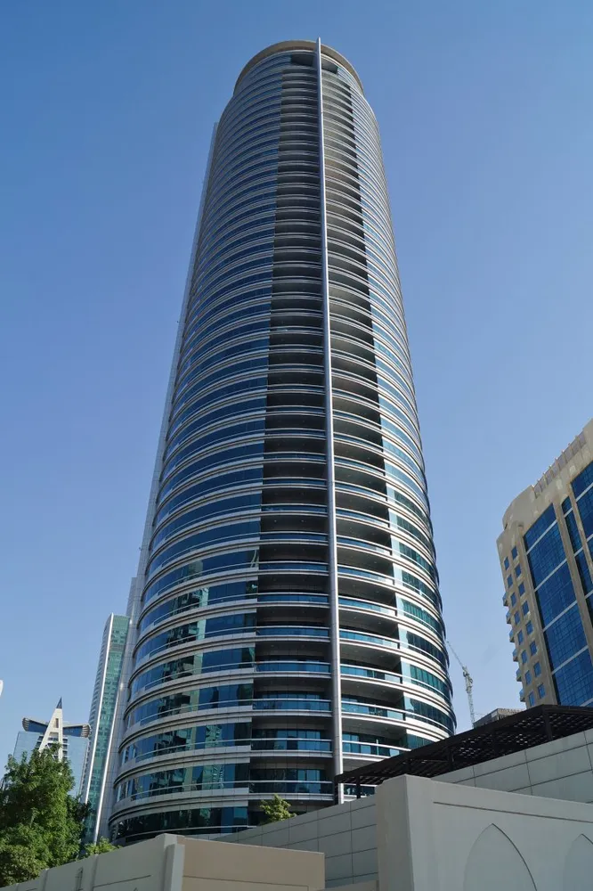 How to buy an apartment in Dubai in Horizon Tower – analysis 2026