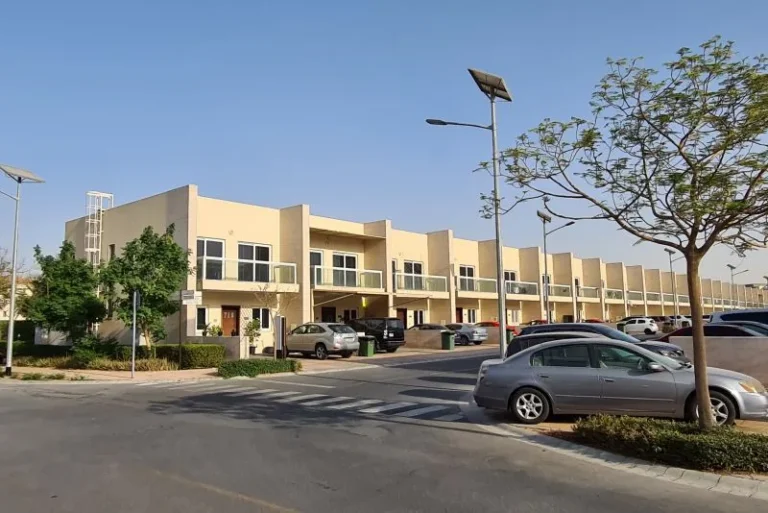 Souk Warsan Block H