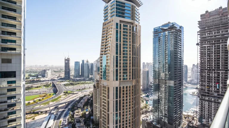 Marina Pinnacle