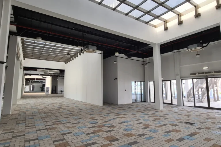 Marina View Mall at Port Rashid