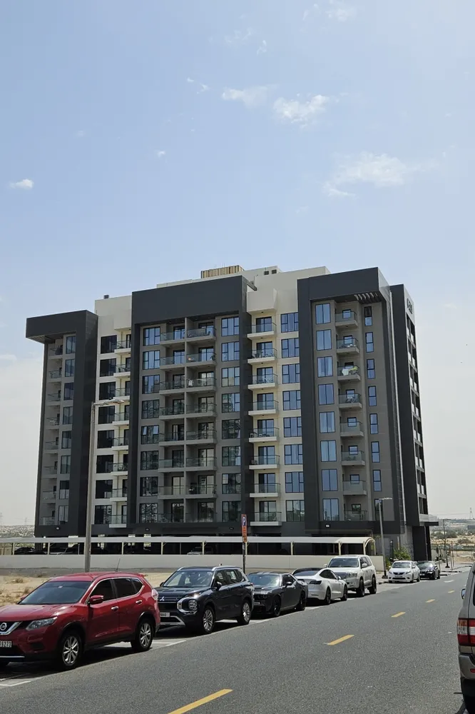 ROI analysis of apartment in MAS Tower: DLD data and real deals Continental Club Property LLC