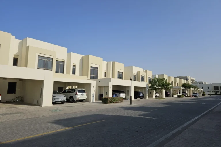 Noor Townhouses