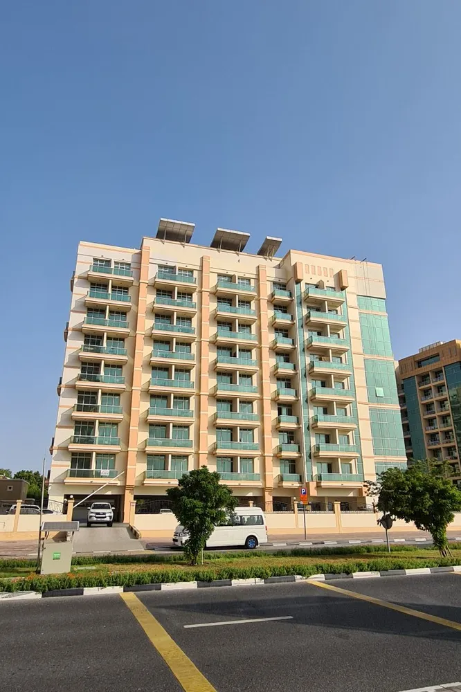 ROI analysis of apartment in OASIS HIGH PARK: DLD data and real deals