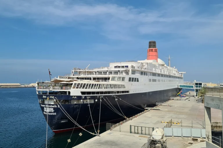 Queen Elizabeth 2