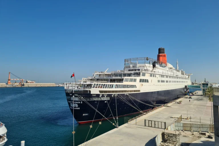 Queen Elizabeth 2