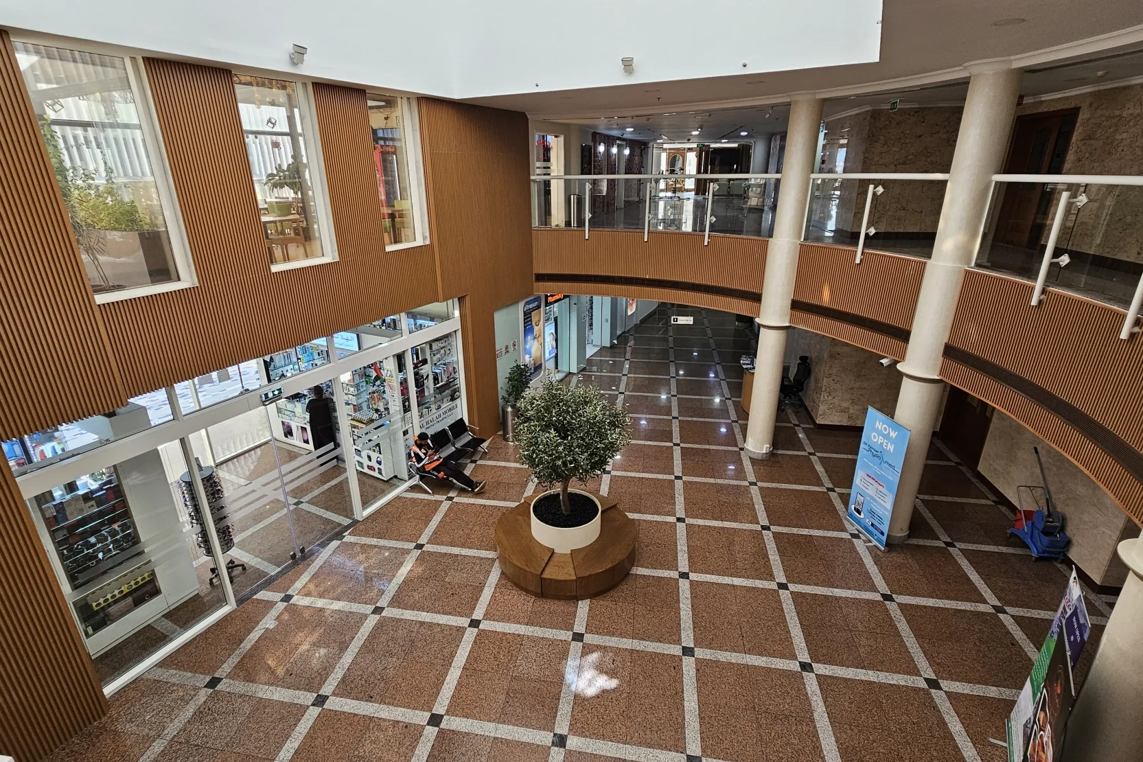 Remal Mall Majan