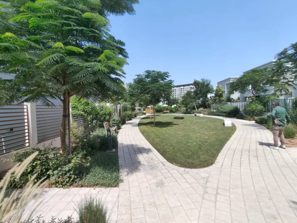 garden walkway, Rukan 3, Rukan, Dubai