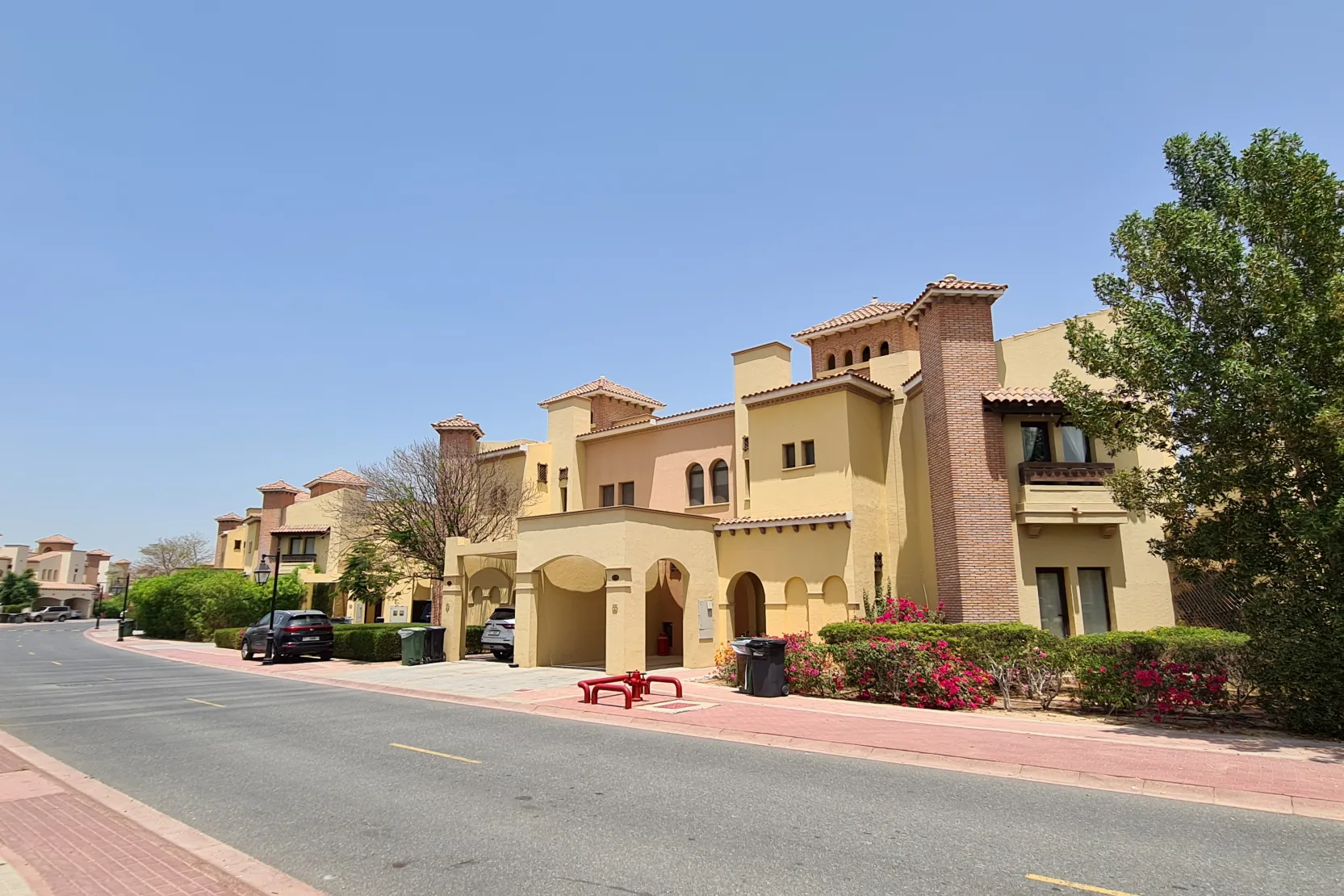Shorooq Villas - Shorooq Villas