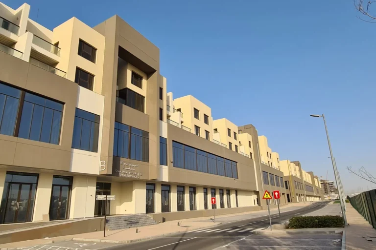 Souk Warsan Block B