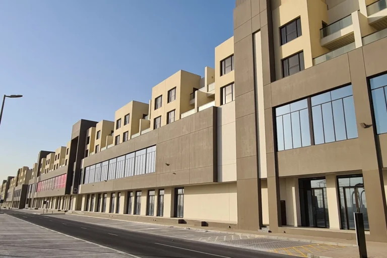 Souk Warsan Block D