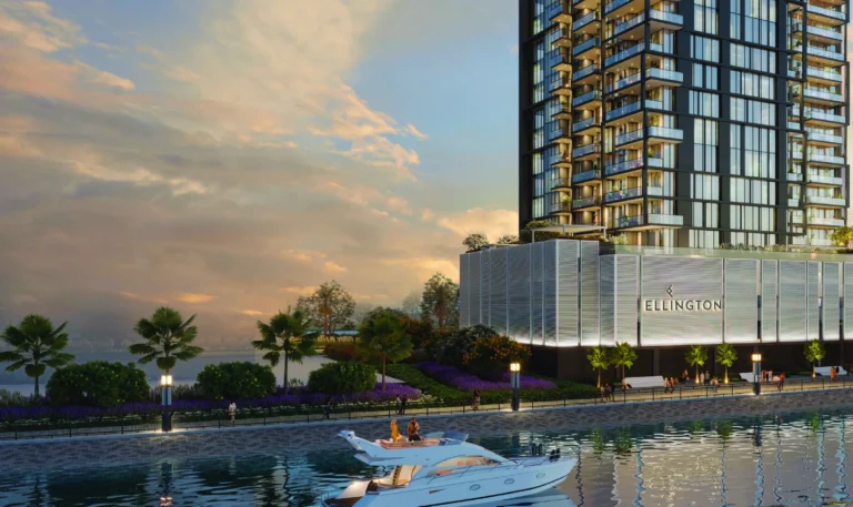 The Crestmark The Crestmark