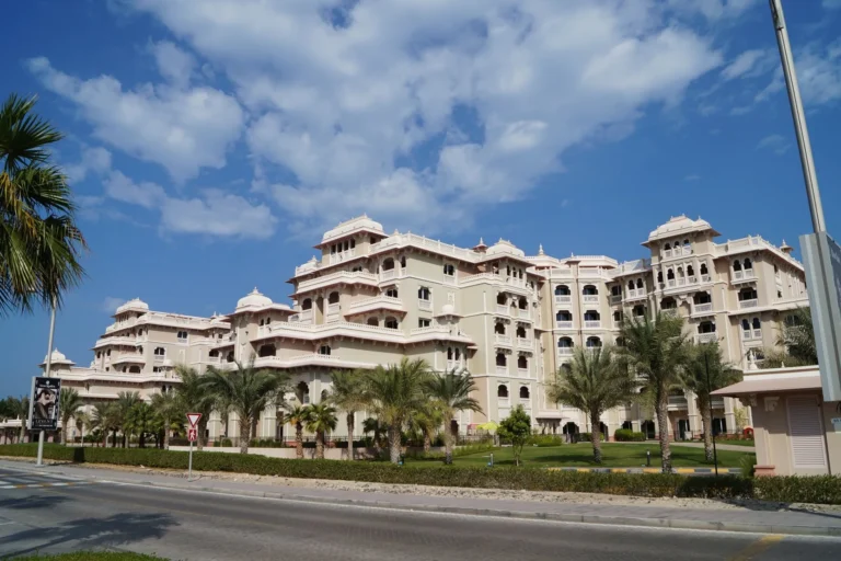 The Palm Crescent
